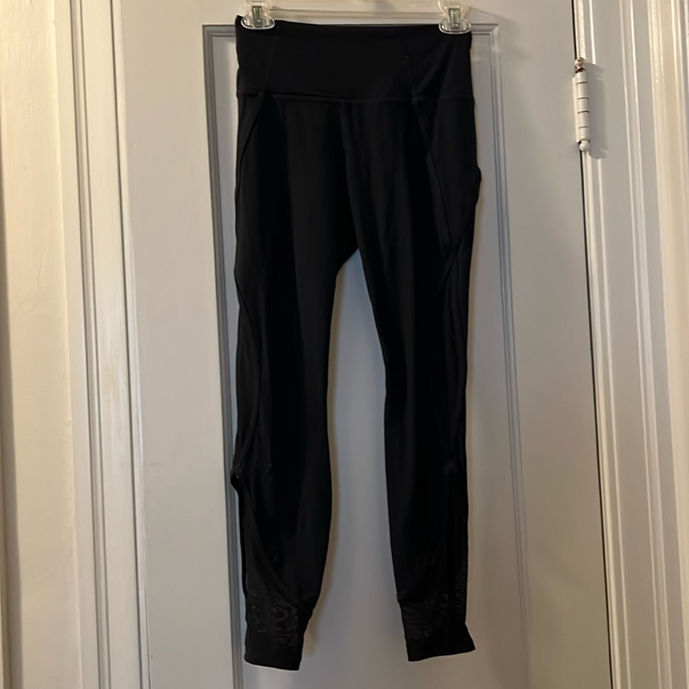 Athleta women’s black leggings, size XS